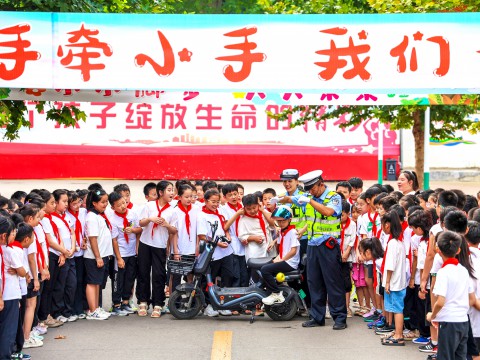 交通安全教育 进校园